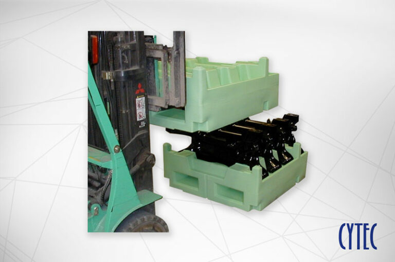Palette de conditionnement moteur rotomoulée